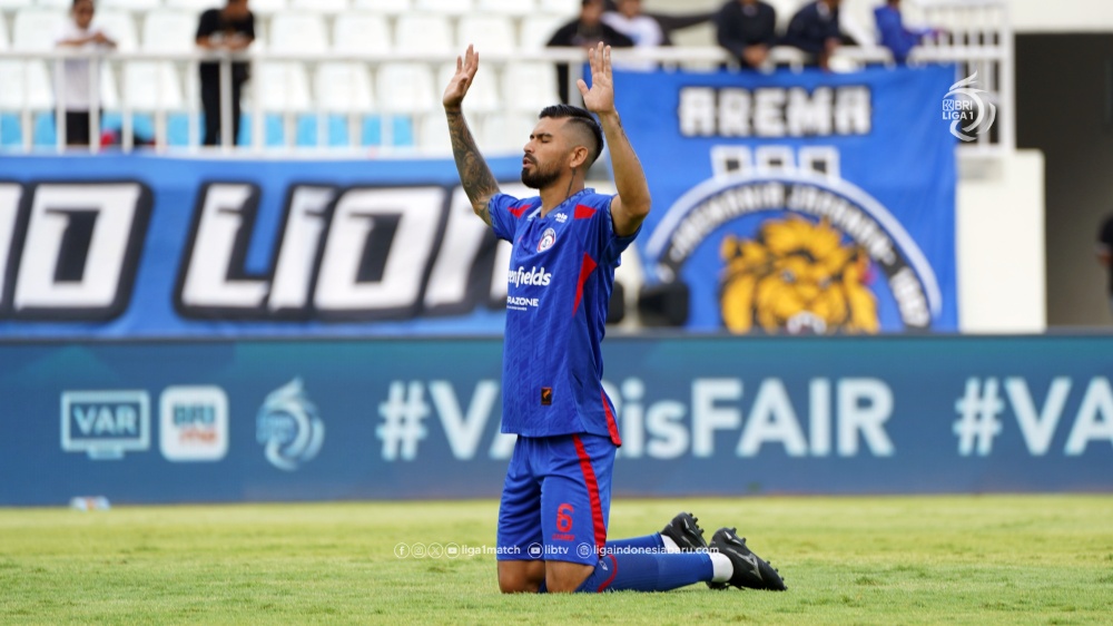 Arema FC Bidik Kemenangan di Markas PSBS Biak Demi Tutup Musim Kandang dengan Manis