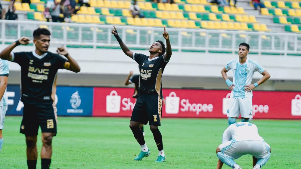 Link live streaming Dewa United vs Madura United 16 Oktober 2025