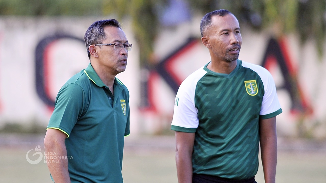 Dua Pekerjaan Pertama Aji Santoso Bersama Persebaya