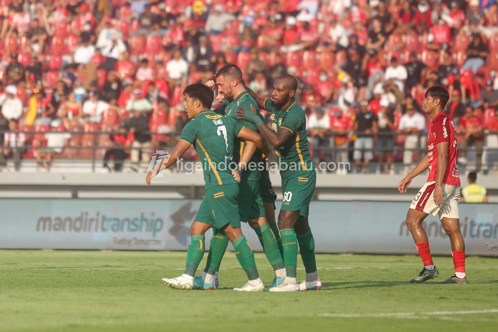 Persebaya Kalah, Josep Gombau Akan Tingkatkan Penyelesaian Akhir