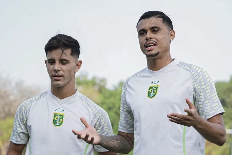 Terkait Kondisi Bek Anyar Persebaya, Uston Beri Penjelasan