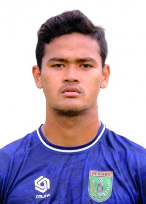 Foto RIZKY D, BELAKANG PERSIBO Bojonegoro dengan nomor punggung 2