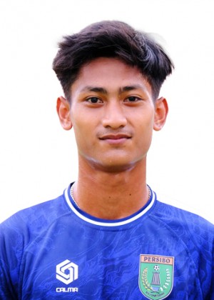 Foto YOGA P, BELAKANG PERSIBO Bojonegoro dengan nomor punggung 33